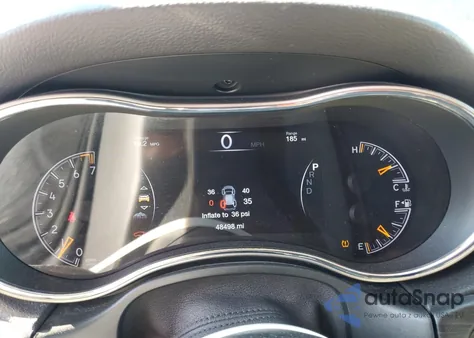 2021 Jeep Grand Cherokee Laredo z USA, uszkodzony, nr VIN 1C4RJFAG4MC853783